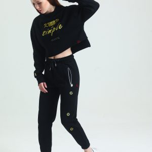 Oversize Crop Sweatshirt Balıkçı Yaka Kuşgözü ve Baskı Detaylı Kadın - Görsel 9